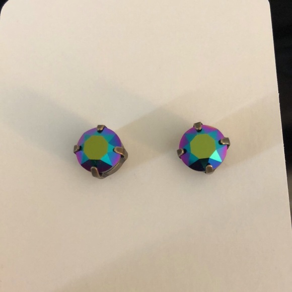 Mystical Antique Brass Swarovski Crystal Earrings - Picture 5 of 10